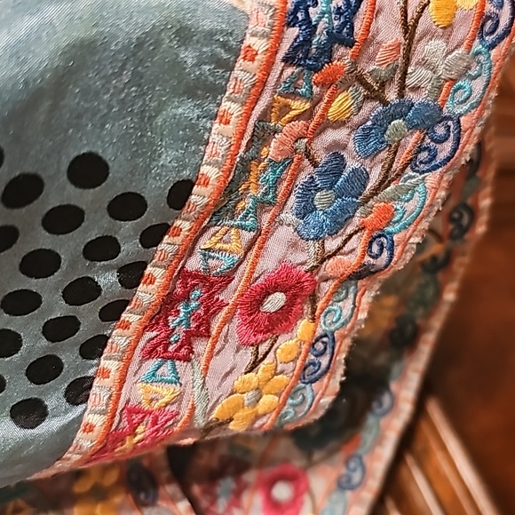 JOHNNY WAS DREAMER PRINT REVERSIBLE SILK  KIMONO W/EMBROIDERY SZ. MD! - Picture 15 of 16